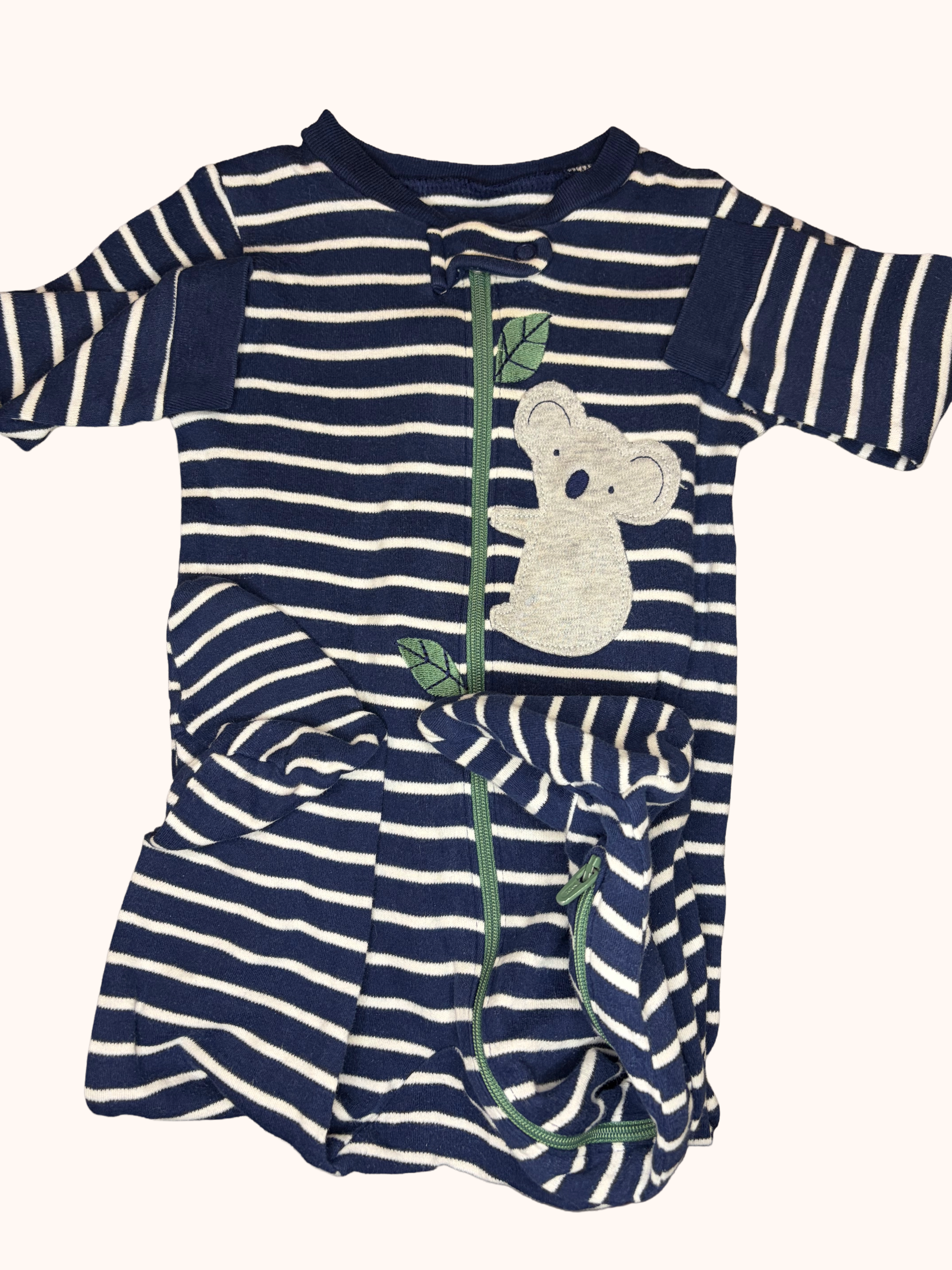 Carters - 6-9M