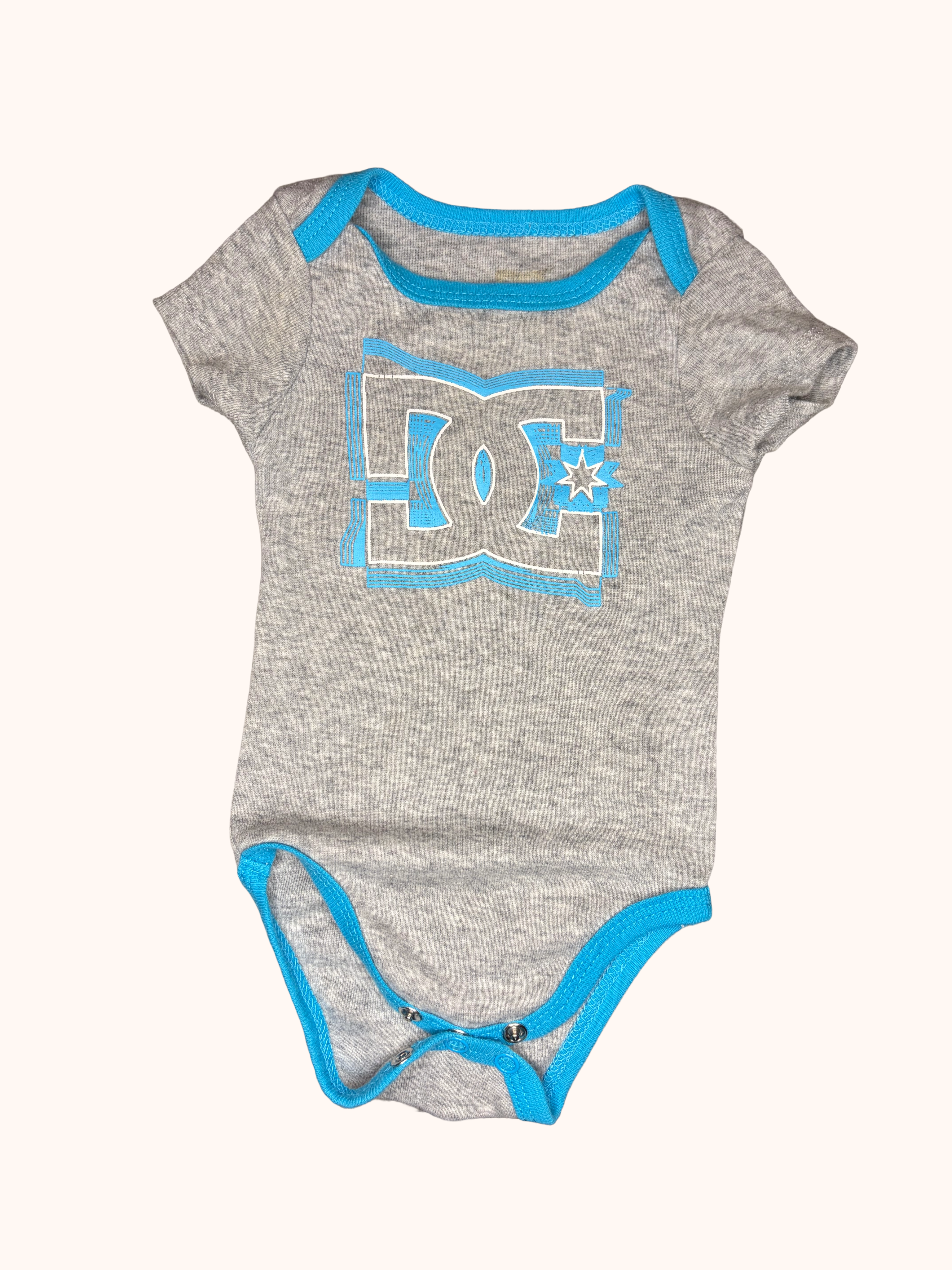 Dc shoes- 0-3M
