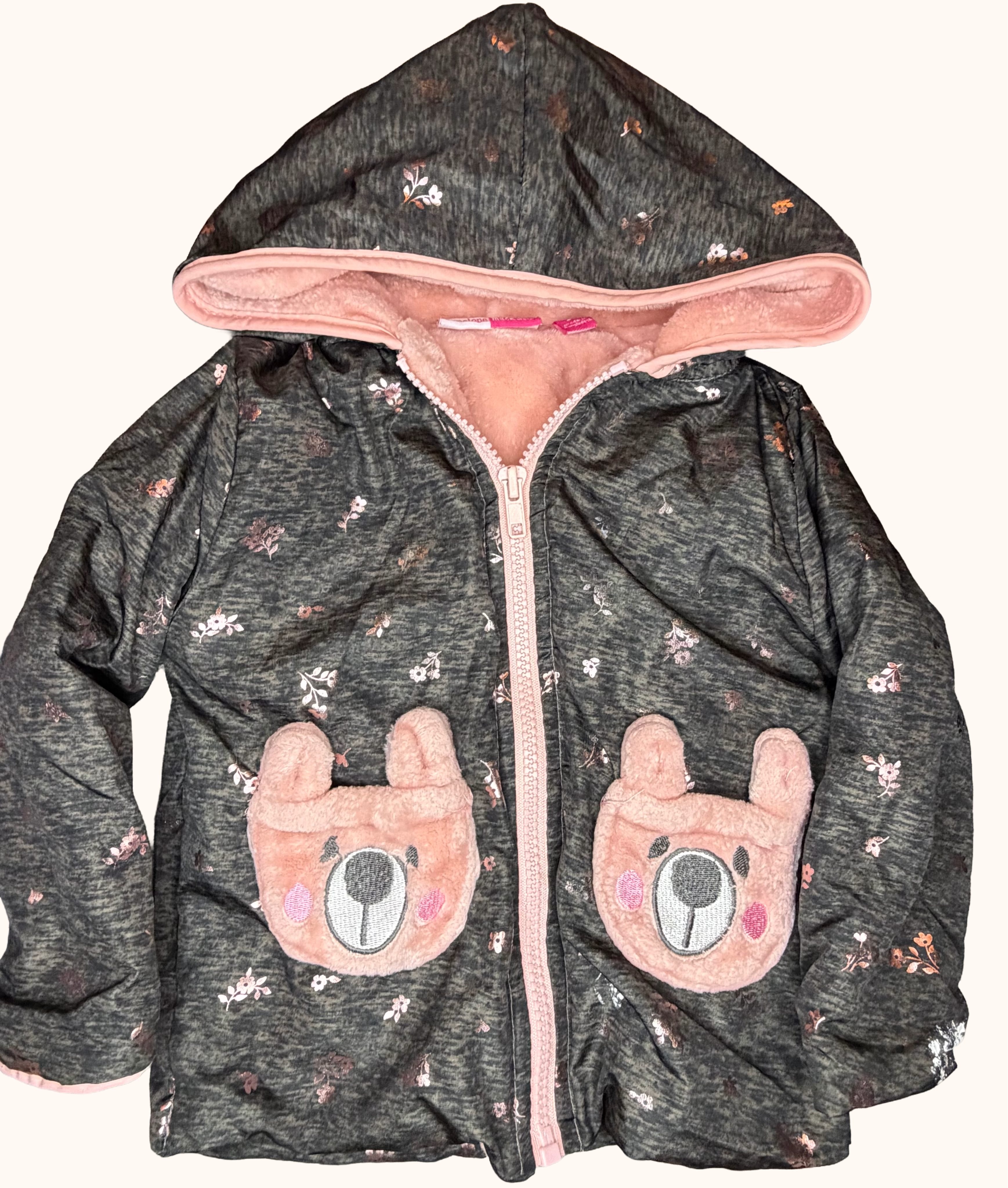 Penelope Mack - 2T