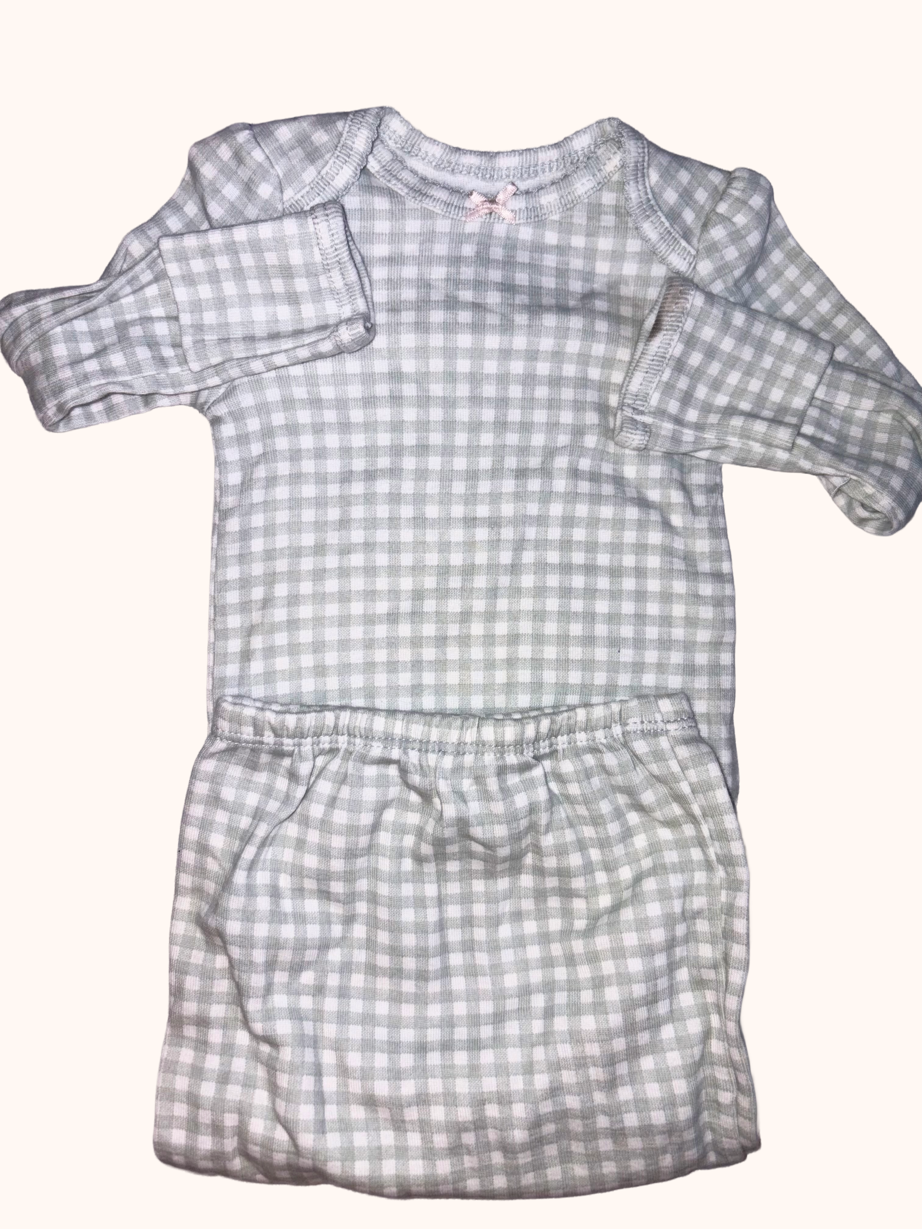 Carters - newborn