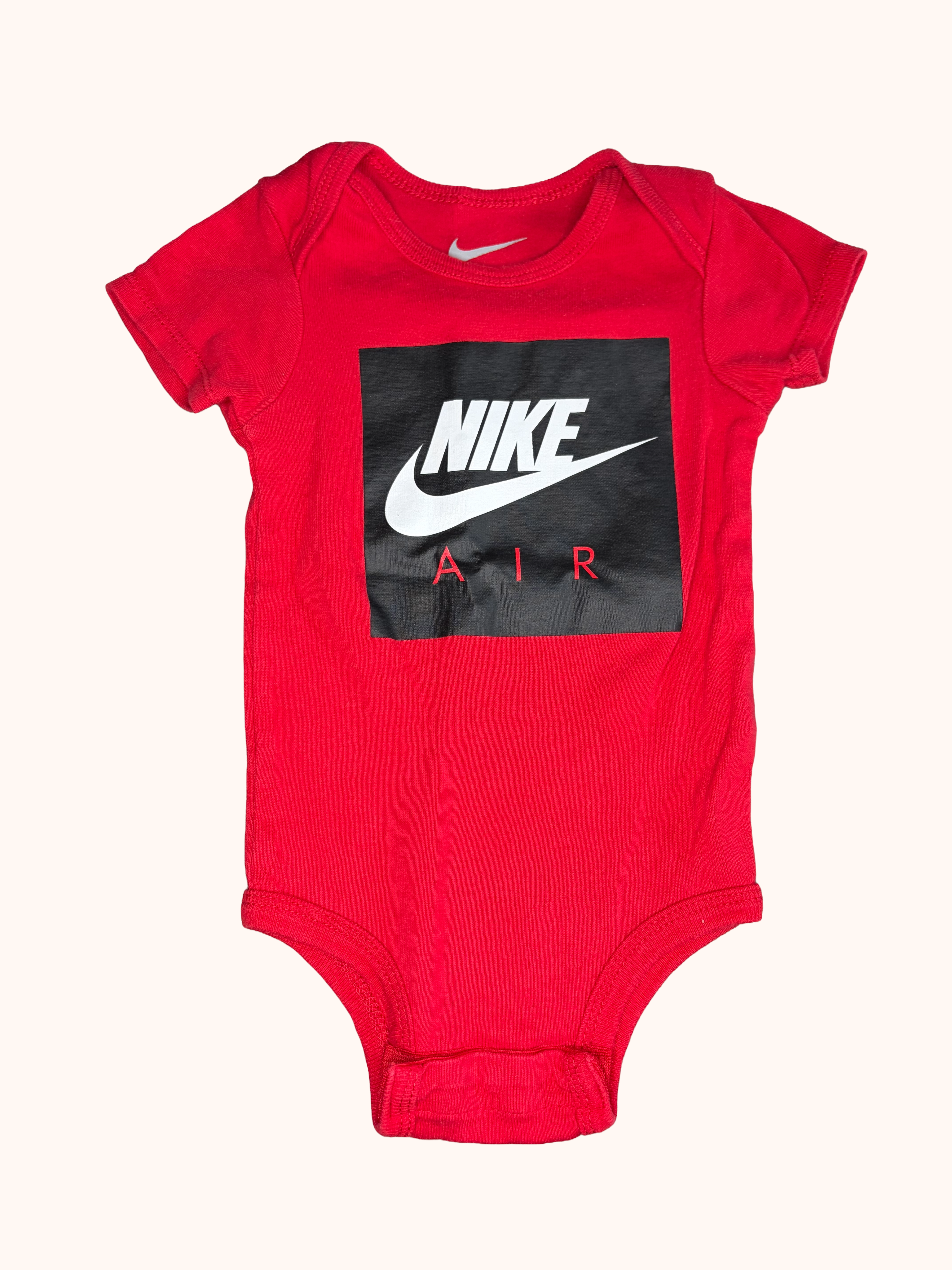 Nike - 0/6M