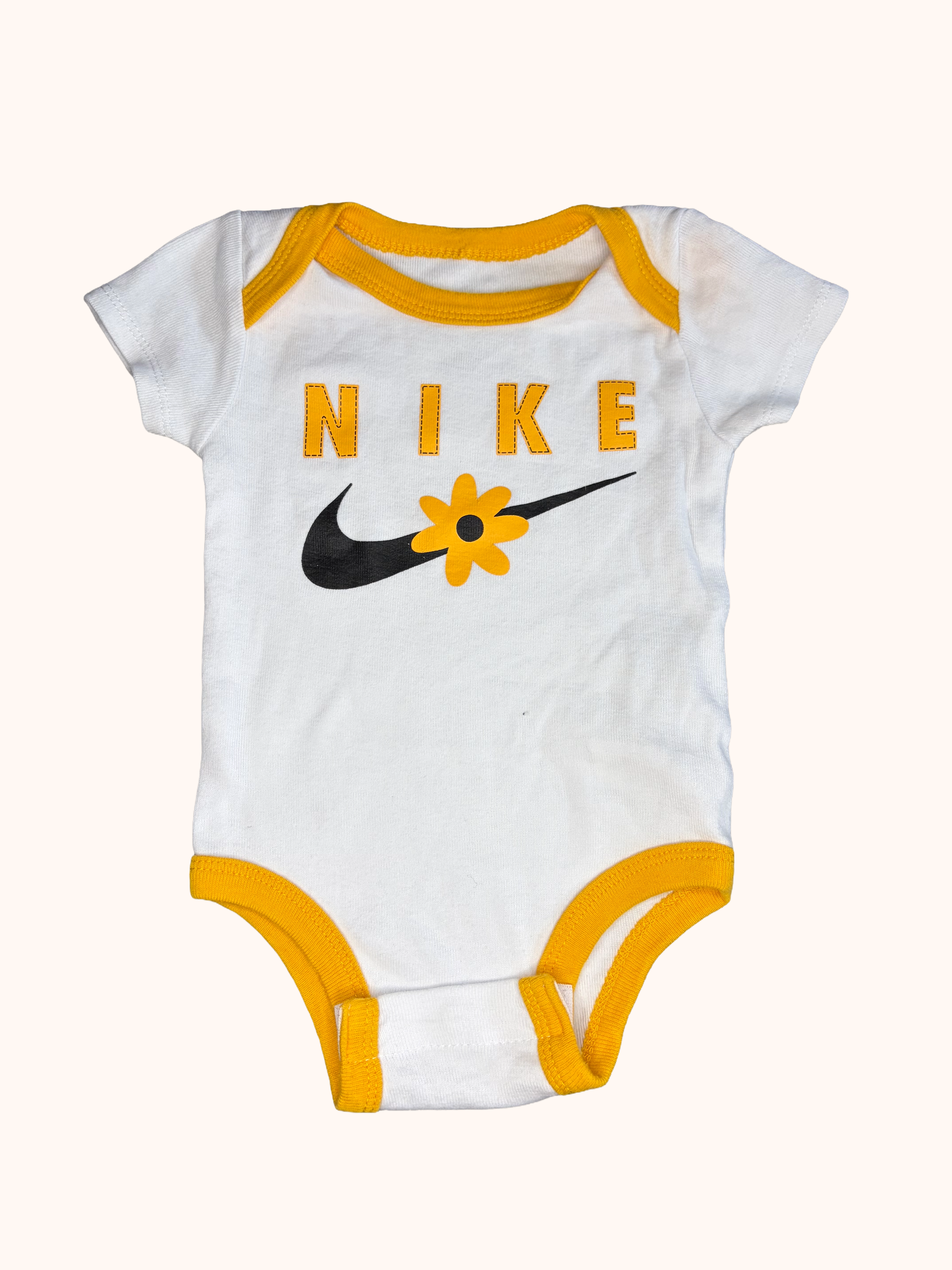 Nike - 0/6M